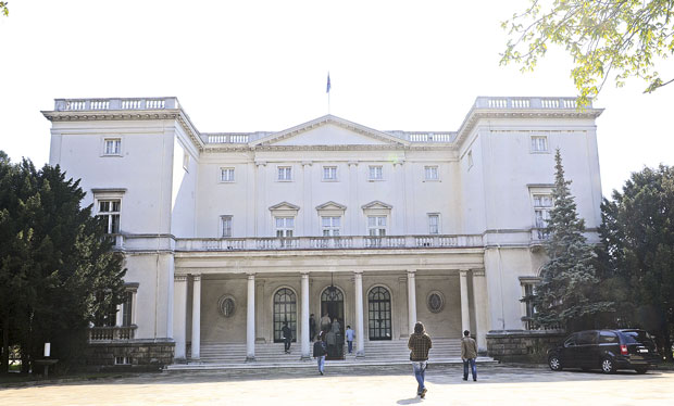 Новости сазнају: Карађорђевићи без Белог двора